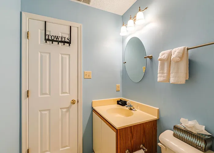 Half Mi To Beach: Bayfront Ocean Condo, Deck *