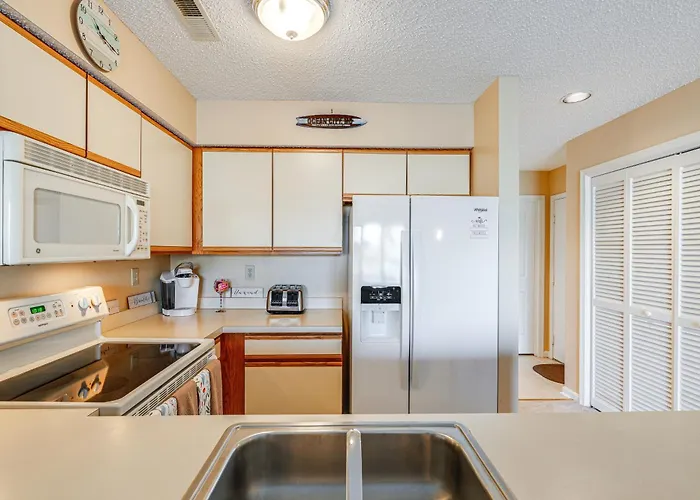 Half Mi To Beach: Bayfront Ocean Condo, Deck * Ocean Stadt