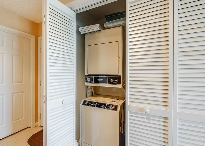 Half Mi To Beach: Bayfront Ocean Condo, Deck *