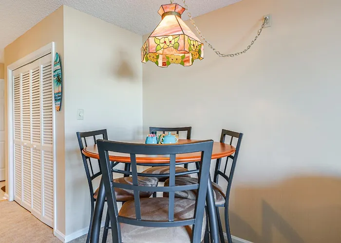Half Mi To Beach: Bayfront Ocean Condo, Deck