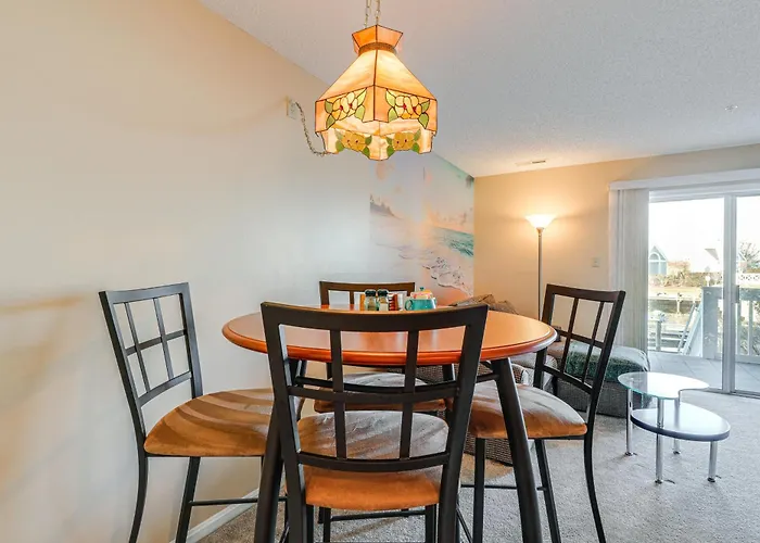 Half Mi To Beach: Bayfront Ocean Condo, Deck *